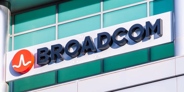 米VMware、米半導体大手Broadcomの買収ターゲットに＝報道