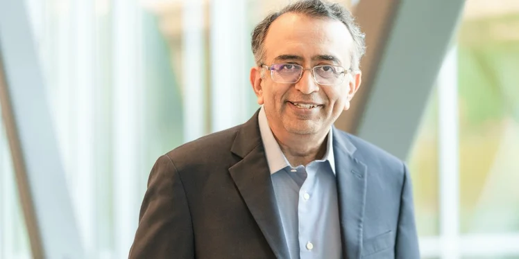 VMware、CEOにRaghuram氏を指名、Poonen氏は退社へ