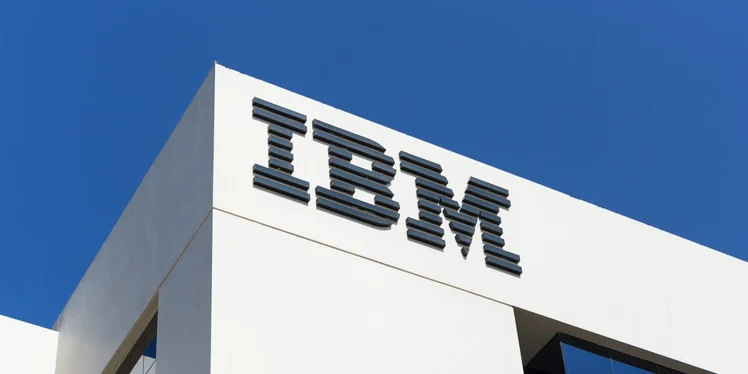 米IBM、独SAPも人員削減へ