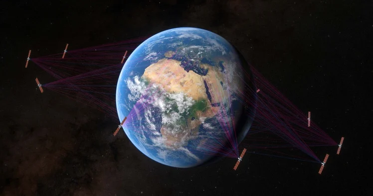 NTTリミテッドがSESと提携、プライベート5G・エッジサービスに中軌道衛星通信を統合